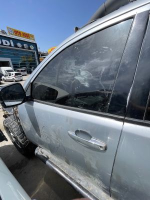 Mitsubishi l200 cr07-15 model sol ön kapı orijinal çıkma